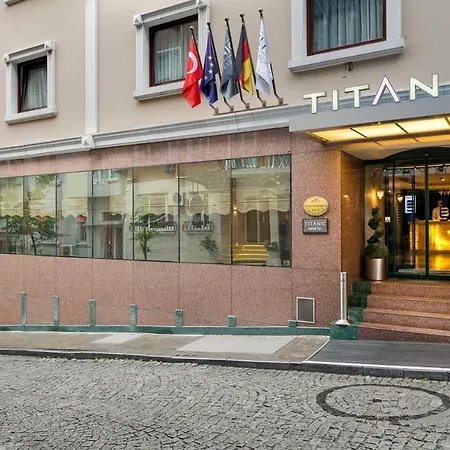 Titanic Comfort Sisli 3*