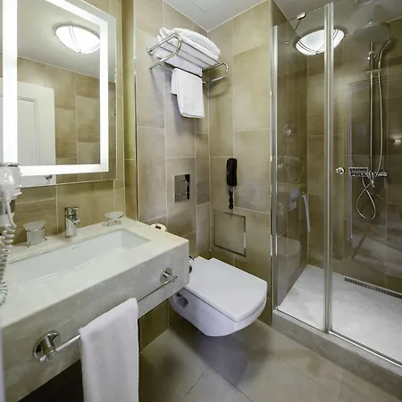 Titanic Comfort Sisli Hotel Istanboel