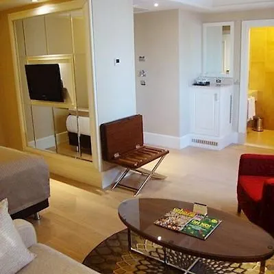 Hotel Titanic Comfort Sisli