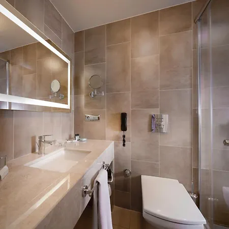 מלון Titanic Comfort Sisli