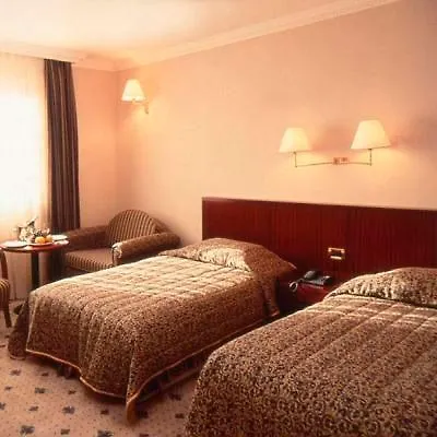 Titanic Comfort Sisli מלון 3*