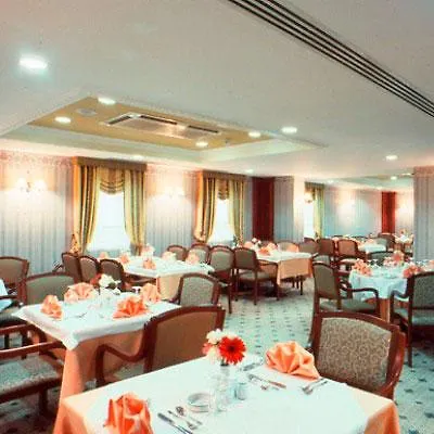 מלון Titanic Comfort Sisli